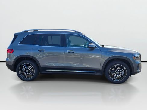New 2026 Mercedes-Benz GLB 250 4MATIC image 6