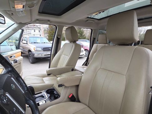 Used 2012 Land Rover LR4 HSE image 28