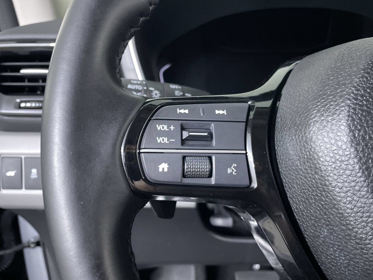 Used 2023 Honda Pilot EX-L image 26