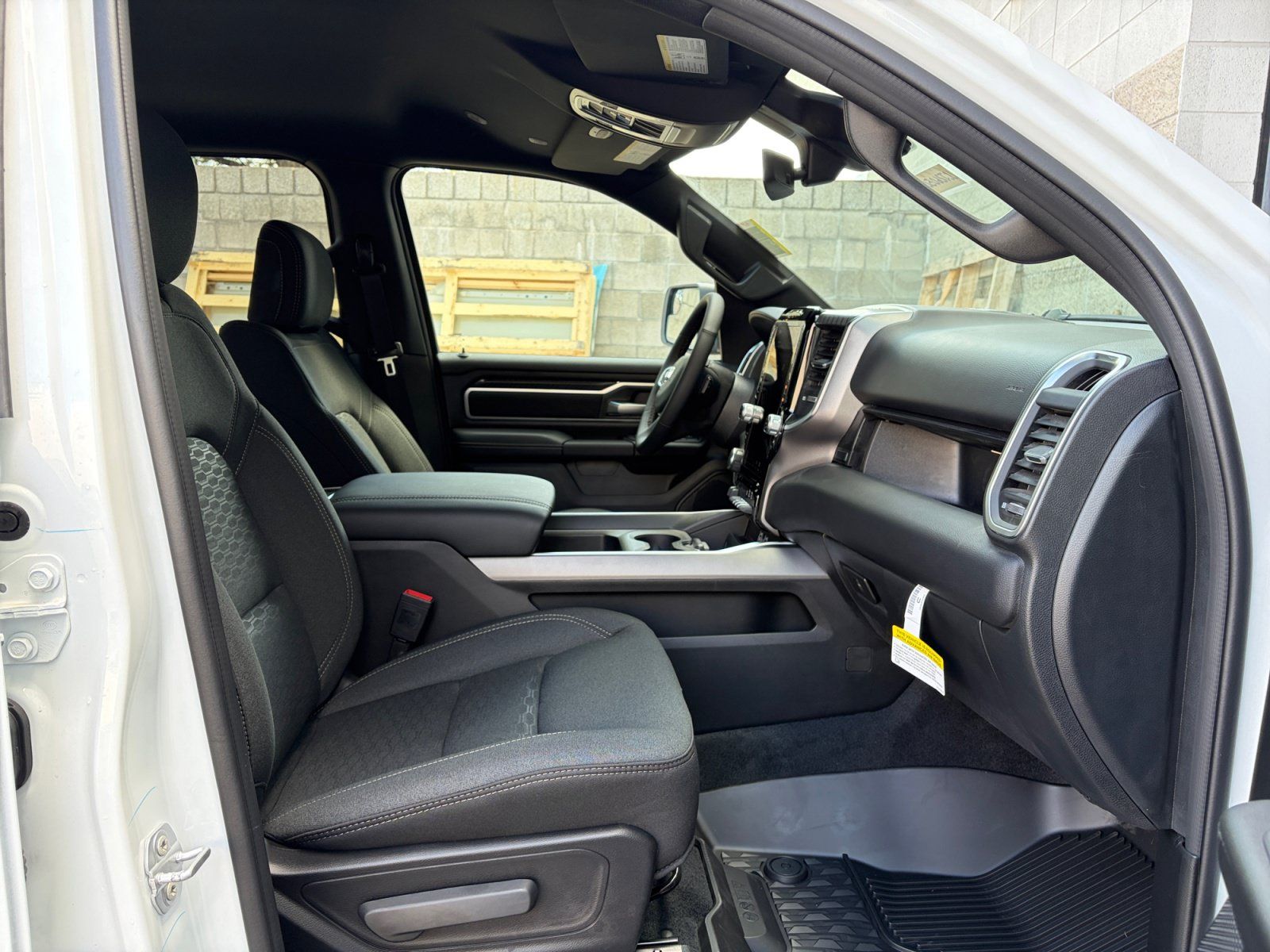 New 2026 RAM 1500 Big Horn AWD/4WD image 28