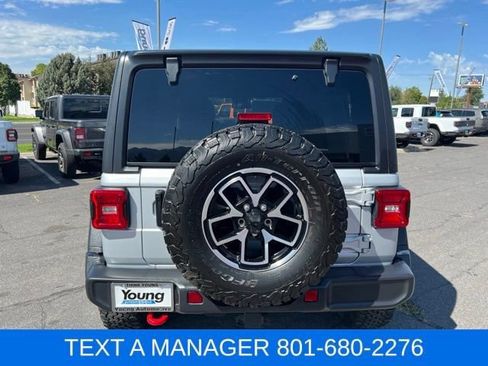 Used 2024 Jeep Wrangler Unlimited Rubicon AWD/4WD image 4