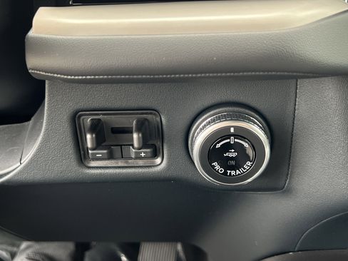 New 2025 Lincoln Navigator L Reserve w/ Jet Appearance Package image 21