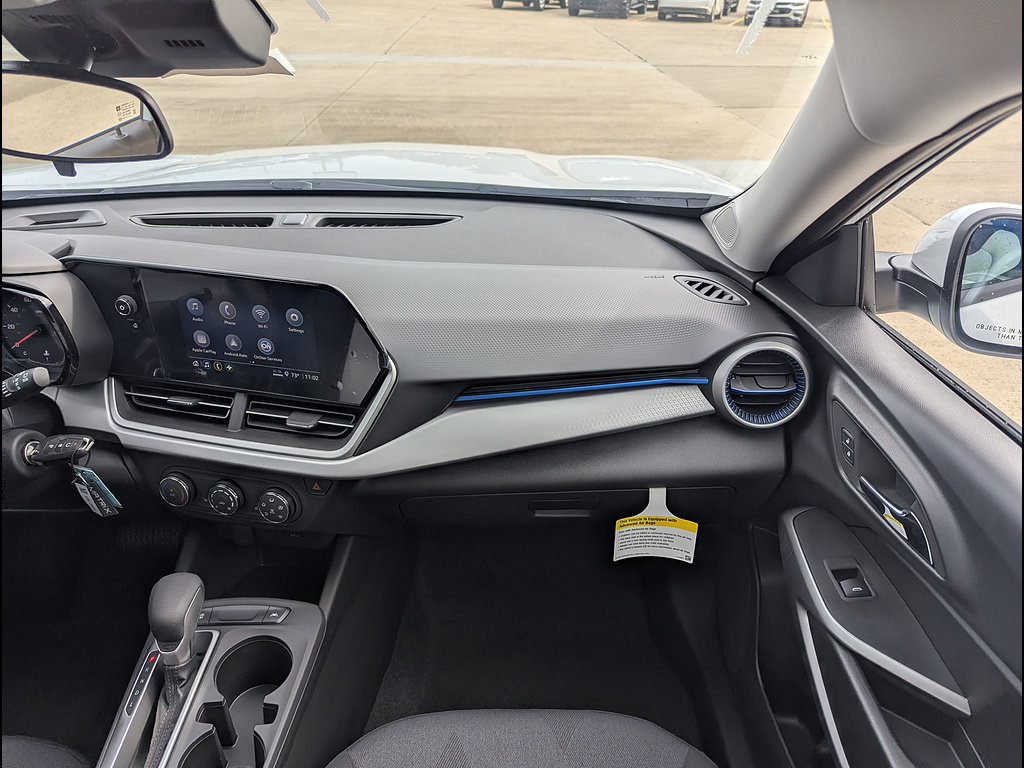 New 2026 Chevrolet Trax LS w/ LS Convenience Package FWD image 4