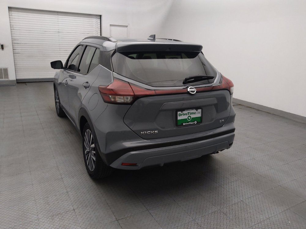 Used 2021 Nissan Kicks SR w/ SR Premium Package FWD image 6