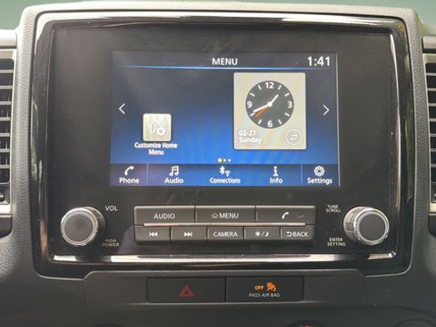 Used 2023 Nissan Frontier SV w/ Technology Package AWD/4WD image 15
