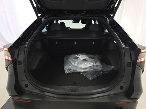 Used 2025 Toyota bZ4X AWD image 14