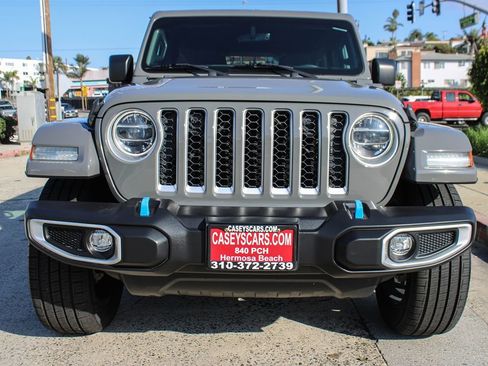Used 2022 Jeep Wrangler Unlimited Sahara image 10