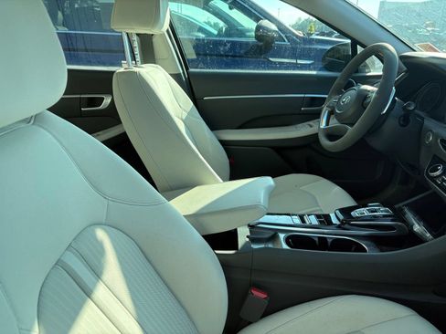 Used 2021 Hyundai Sonata Blue FWD image 9