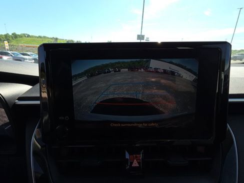 Used 2024 Toyota Corolla LE FWD image 22