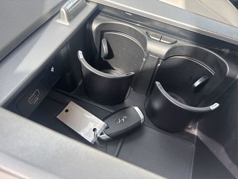 Used 2022 Hyundai Palisade Calligraphy image 7