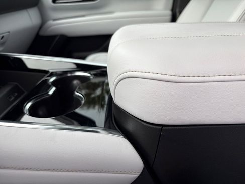 New 2025 Chevrolet Tahoe Premier image 2