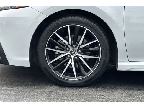 Certified 2023 Toyota Camry SE image 29