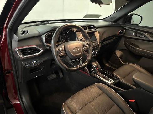 Used 2022 Chevrolet TrailBlazer RS FWD image 4