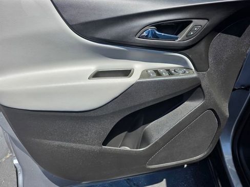 Used 2023 Chevrolet Equinox LS FWD image 10