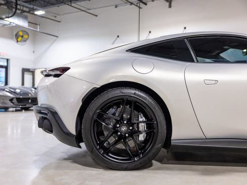 Used 2024 Ferrari Roma image 27