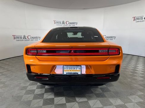 Used 2025 Dodge Charger R/T w/ Quick Order Package 25M R/T image 10