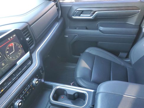 Used 2023 GMC Sierra 1500 SLT w/ SLT Premium Package image 25