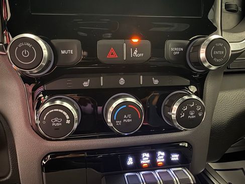 New 2026 RAM 1500 Big Horn AWD/4WD image 30