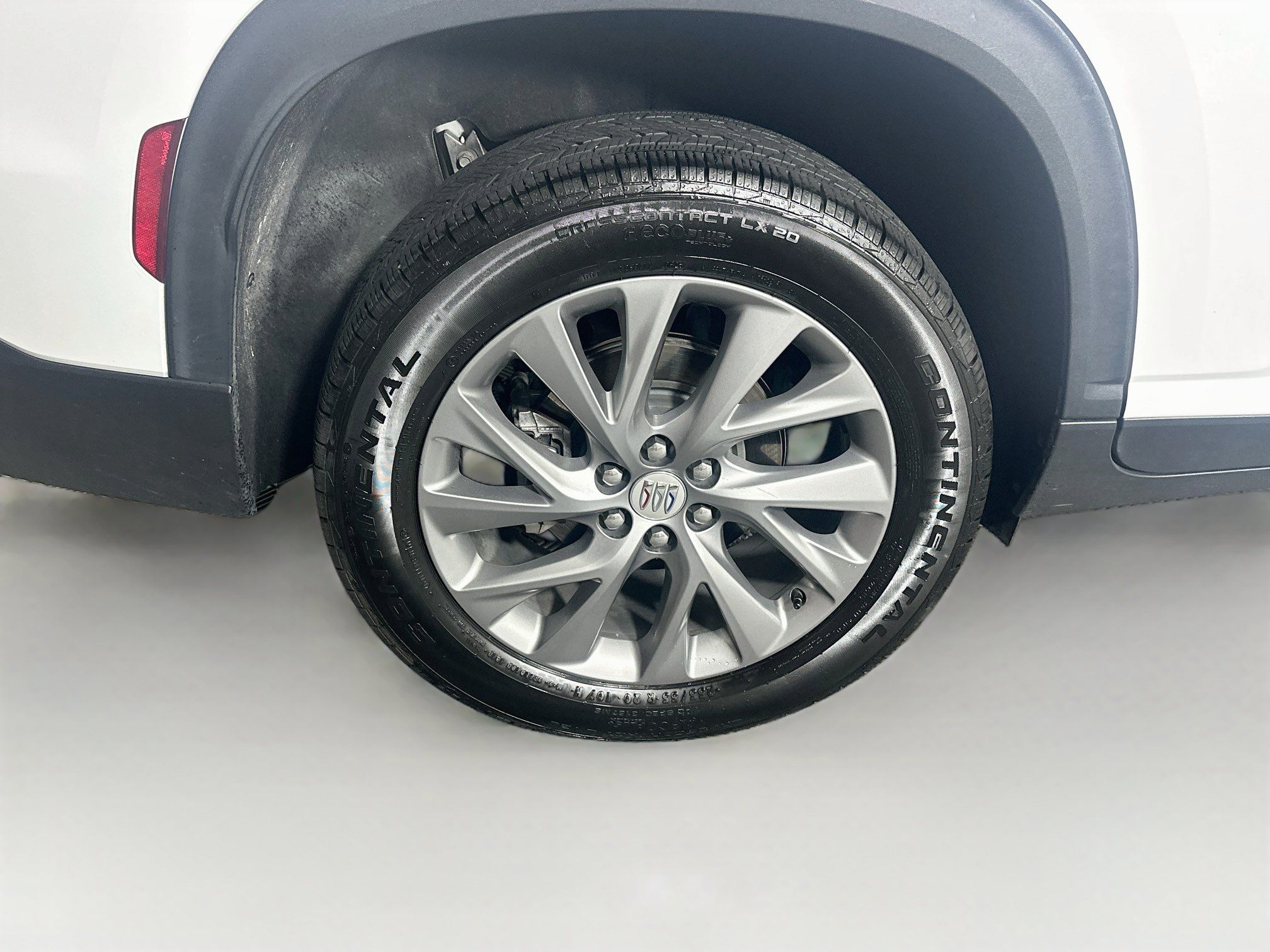 Used 2025 Buick Enclave Preferred FWD image 11