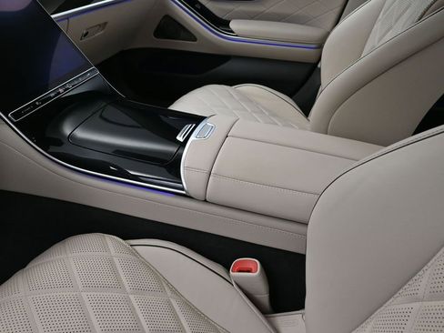 Used 2025 Mercedes-Benz S 580 4MATIC Sedan image 21