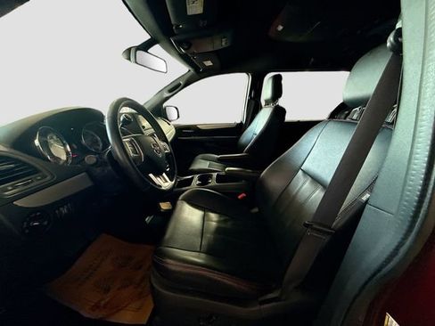 Used 2019 Dodge Grand Caravan GT FWD image 19
