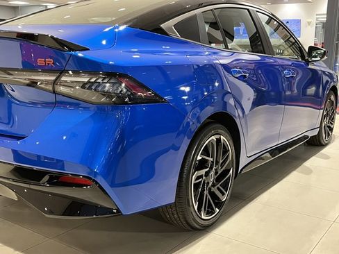 New 2026 Nissan Sentra SR w/ Floor Mat Package FWD image 16