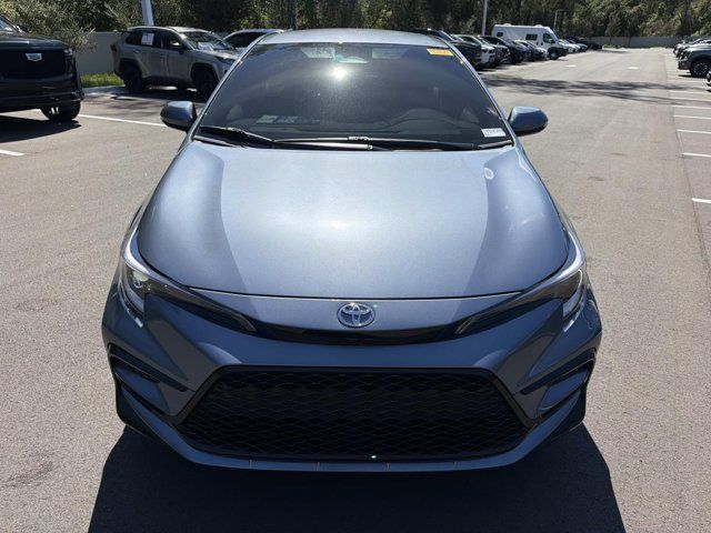 Certified 2025 Toyota Corolla SE FWD image 6