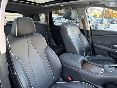 Used 2023 Acura RDX AWD w/ Advance Package image 10