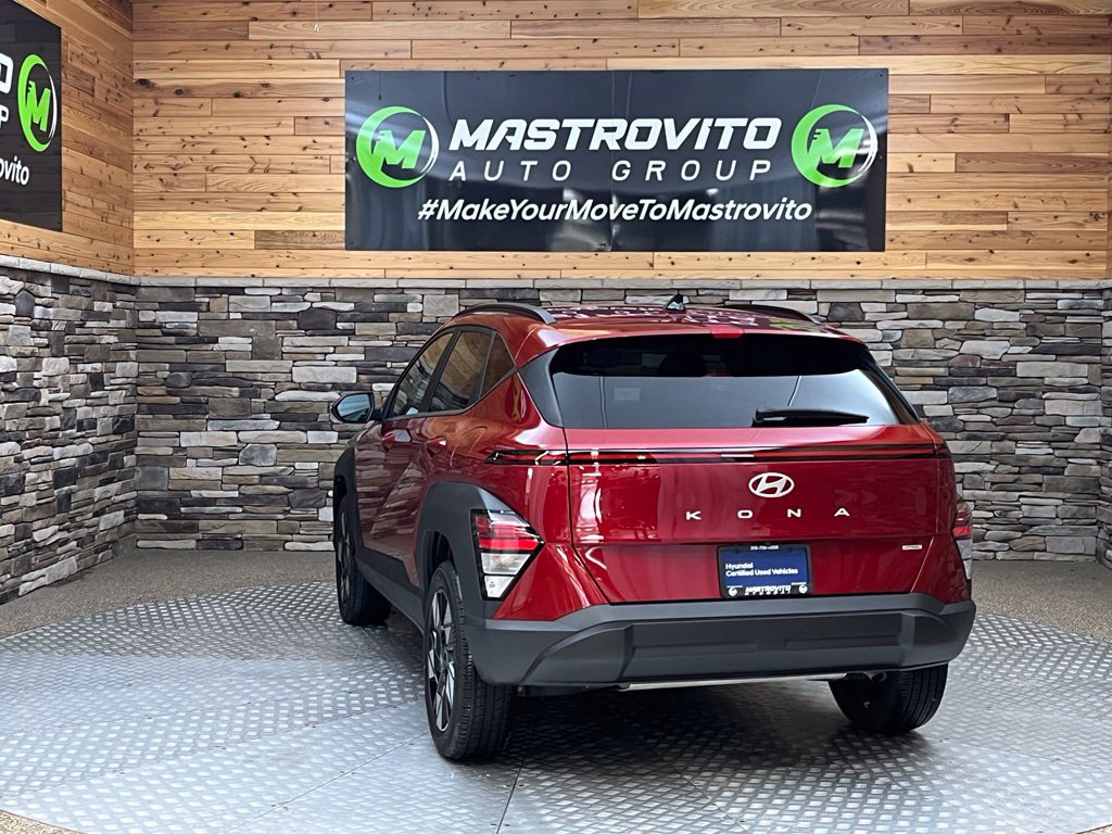 Used 2024 Hyundai Kona SEL w/ Convenience Package AWD/4WD image 11