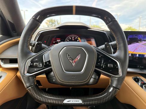 Used 2025 Chevrolet Corvette Z06 RWD image 30