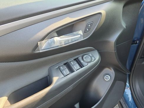 New 2026 Buick Envista Avenir FWD image 13
