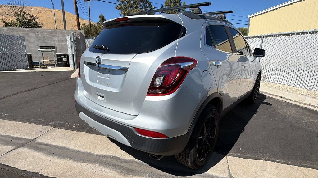 Used 2020 Buick Encore Preferred FWD image 2
