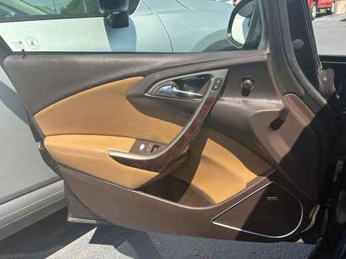 Used 2014 Buick Verano Leather FWD image 3
