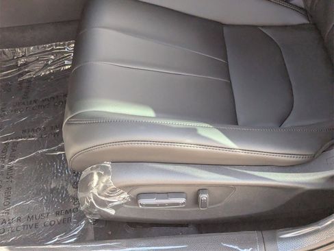 New 2026 Acura Integra Base image 16