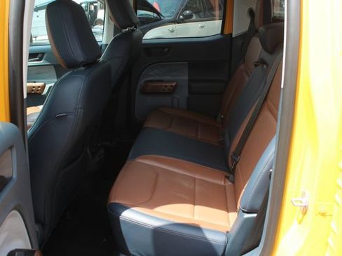 Used 2023 Ford Maverick Lariat w/ Lariat Luxury Package image 25