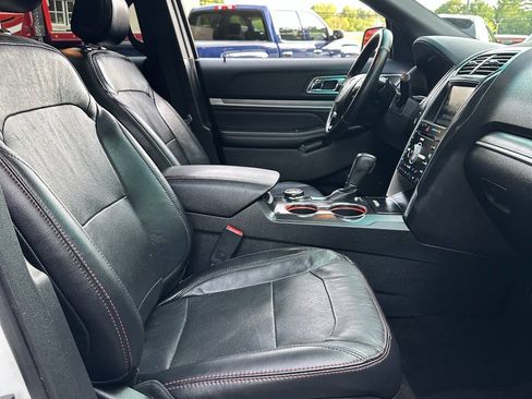 Used 2016 Ford Explorer Sport w/ Equipment Group 401A AWD/4WD image 15