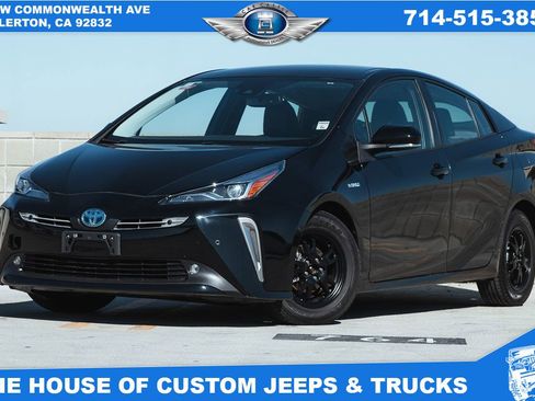 Used 2022 Toyota Prius XLE image 1