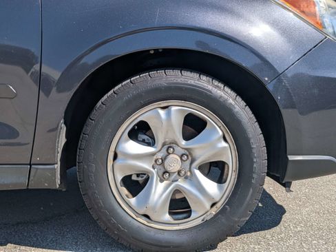 Used 2014 Subaru Forester 2.5i AWD/4WD image 12