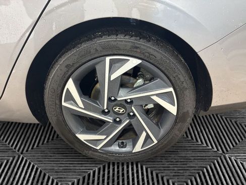 New 2025 Hyundai Elantra Sport w/ Cargo Package image 32