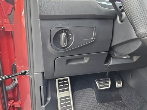 Certified 2024 Volkswagen Tiguan SE R-Line FWD image 14