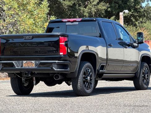 New 2025 Chevrolet Silverado 3500 High Country w/ High Country Premium Package image 4