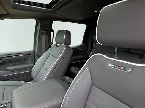 New 2026 GMC Sierra 1500 AT4X image 10