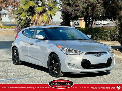 Used 2016 Hyundai Veloster Coupe 3D w/ Option Group 02 image 25