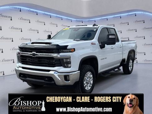 Used 2024 Chevrolet Silverado 2500 LT w/ Convenience Package AWD/4WD image 19