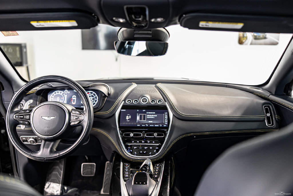 Used 2022 Aston Martin DBX AWD/4WD image 39