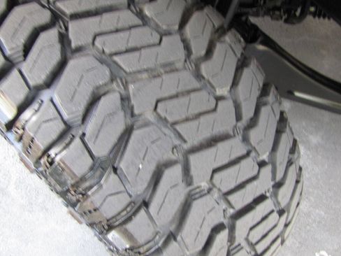 Used 2018 RAM 2500 SLT image 35