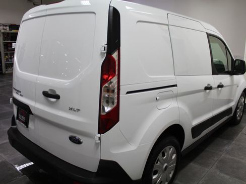 Used 2019 Ford Transit Connect XLT image 6