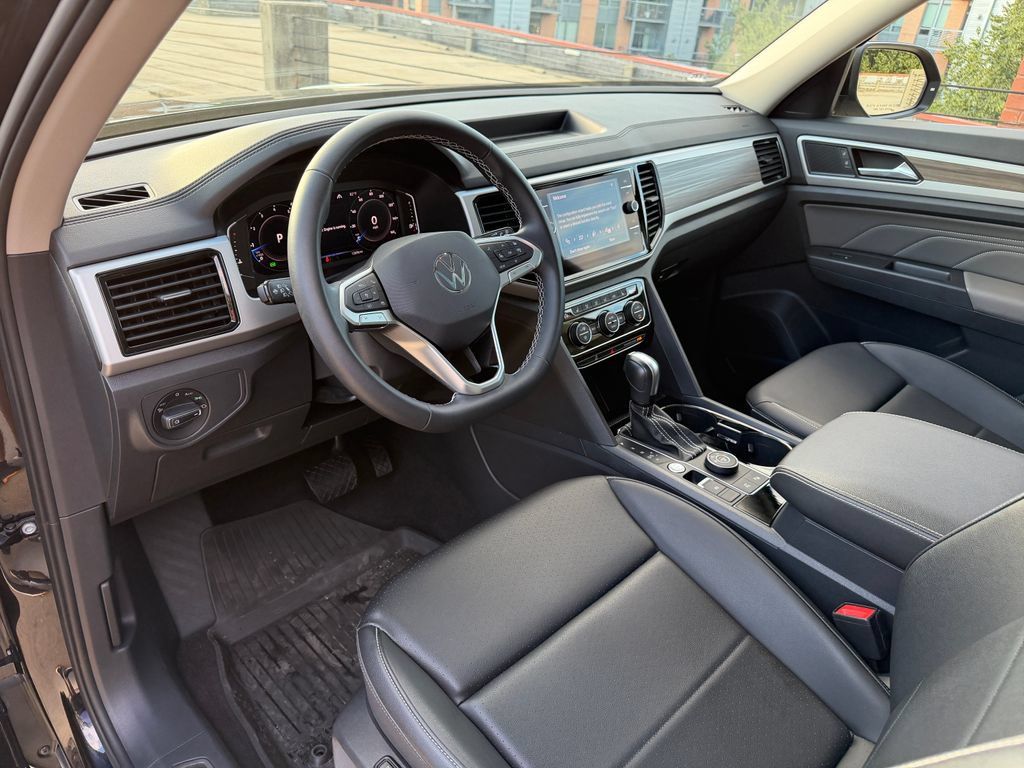 Certified 2023 Volkswagen Atlas SEL AWD/4WD image 8