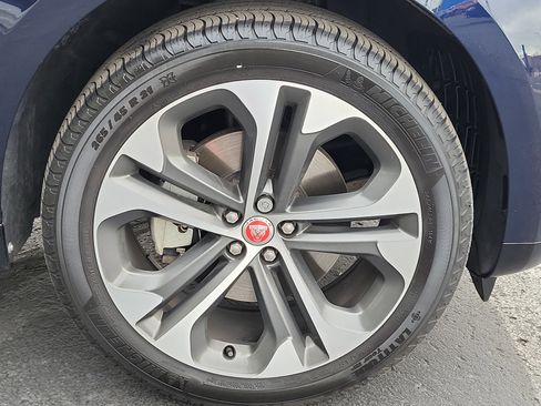 Used 2023 Jaguar F-PACE S image 23