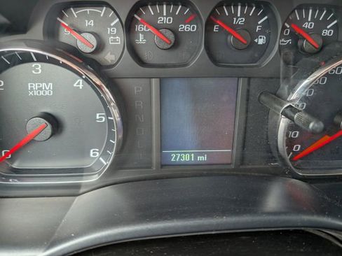 Used 2018 Chevrolet Silverado 2500 W/T AWD/4WD image 19